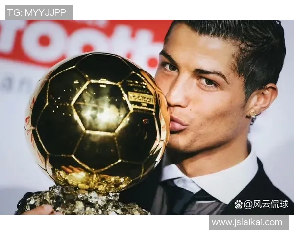 与足球巨星亲密接触：不可思议的场面与精彩瞬间重现