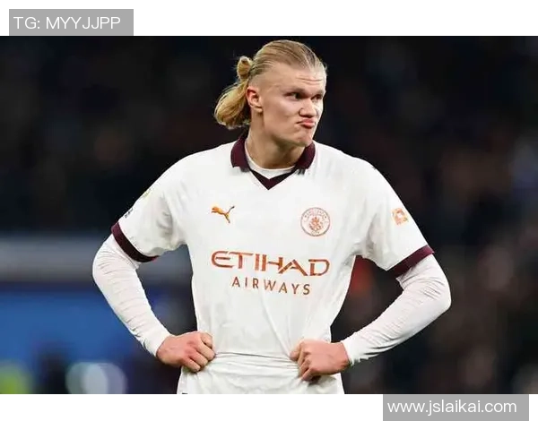 哈兰德强势崛起球场霸主形象壁纸尽显锋芒与魅力 哈兰德强势崛起球场霸主形象壁纸尽显锋芒与魅力