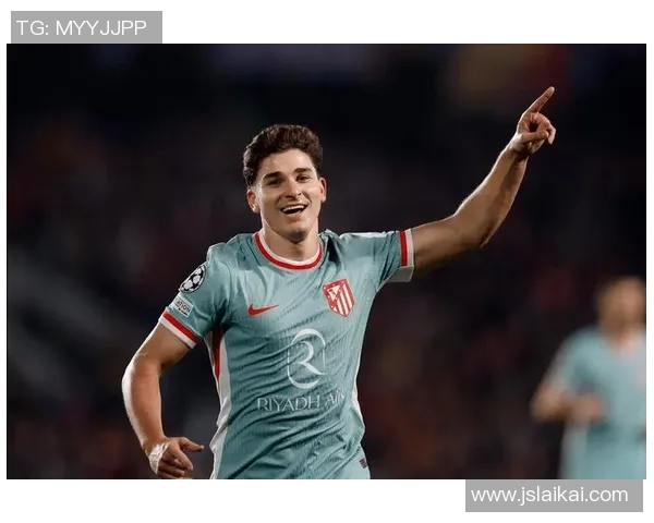 阿尔瓦雷斯足球天赋与拼搏精神揭秘，如何成就顶级球星的辉煌之路